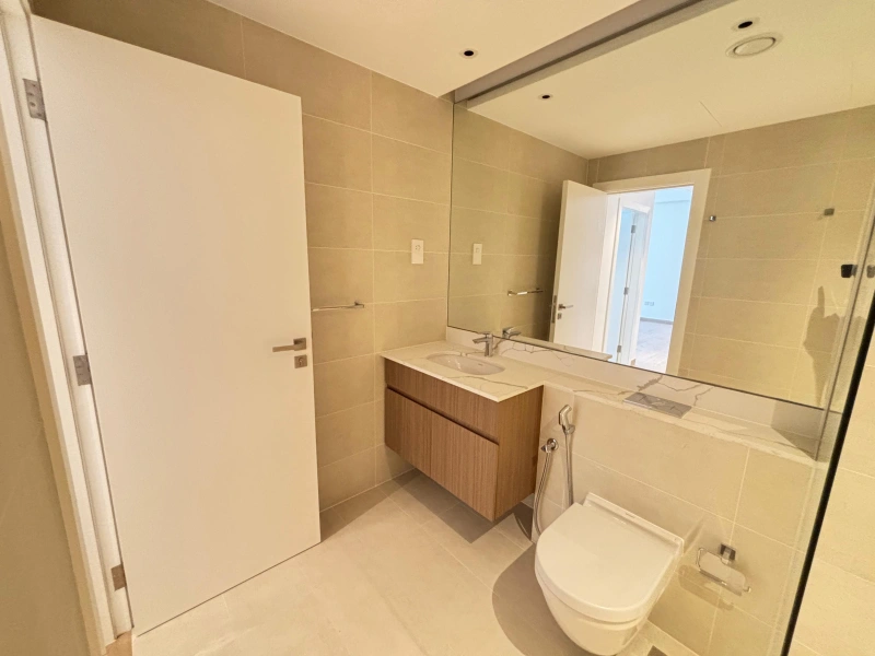 Moderne Eleganz am Wasser: 1-Zimmer-Wohnung in traumhafter Lage!