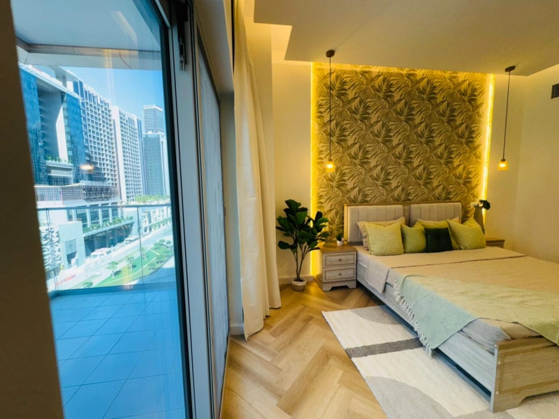 Atemberaubende 3-Zimmer-Wohnung mit High-End-Finishes bereit zu bewegen-in