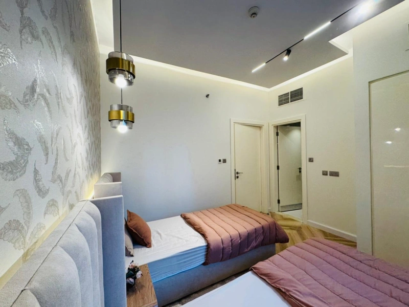 Atemberaubende 3-Zimmer-Wohnung mit High-End-Finishes bereit zu bewegen-in