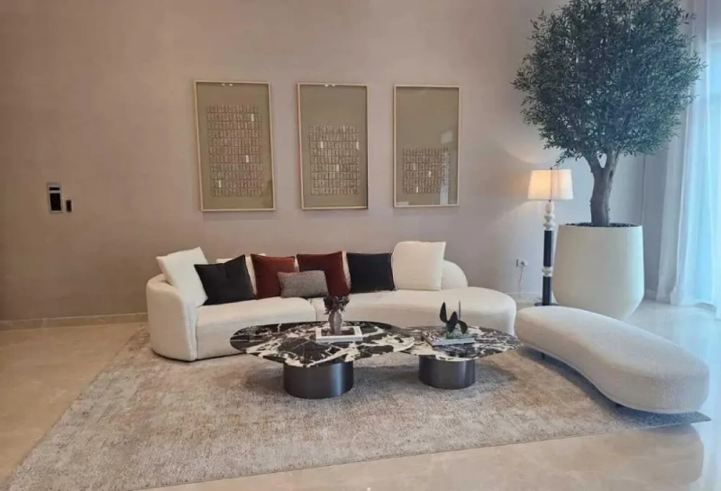 Stunning Two Bedroom Apartment with Panoramic Views