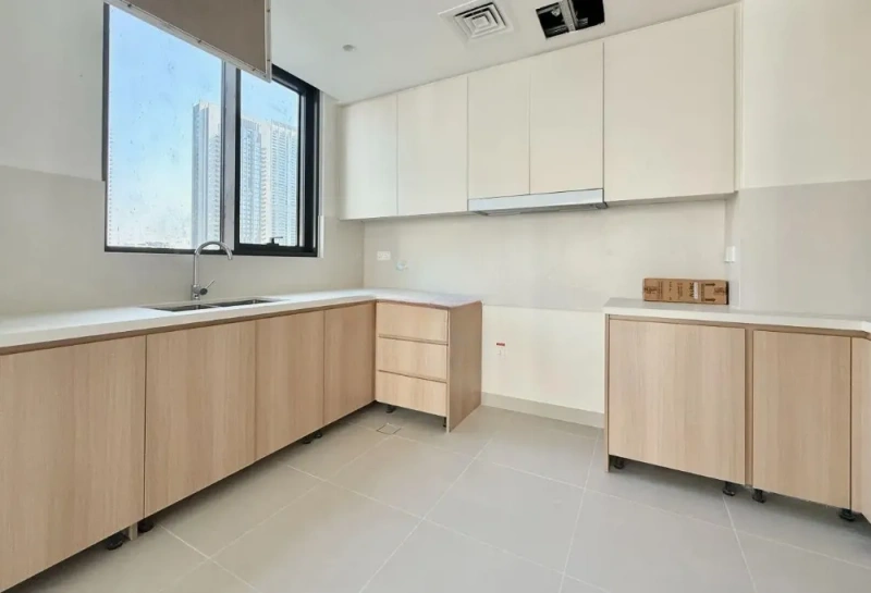 Stunning Two Bedroom Apartment with Panoramic Views