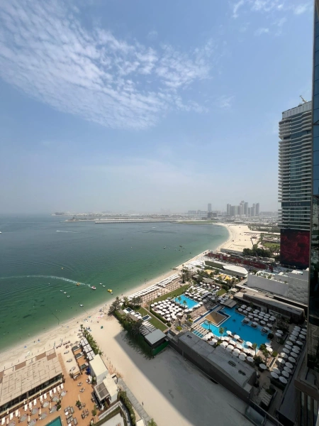 Moderne Luxuswohnung mit 2 Schlafzimmern - komplett möbliert!