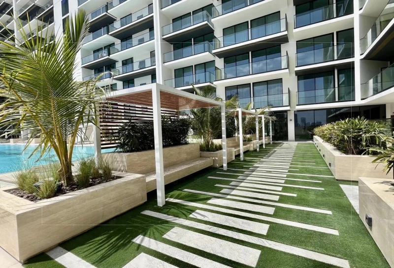 Hochwertige 2-Zimmer Wohnung im obersten Stockwerk, brandneu !