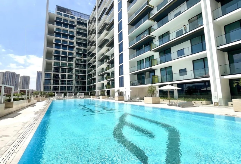 Hochwertige 2-Zimmer Wohnung im obersten Stockwerk, brandneu!