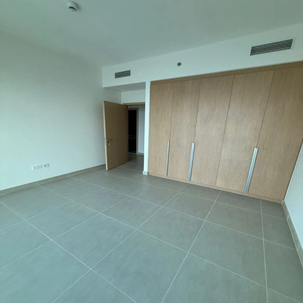 Moderne 3-Zimmer-Wohnung zur Miete mit Ready Property Highlights