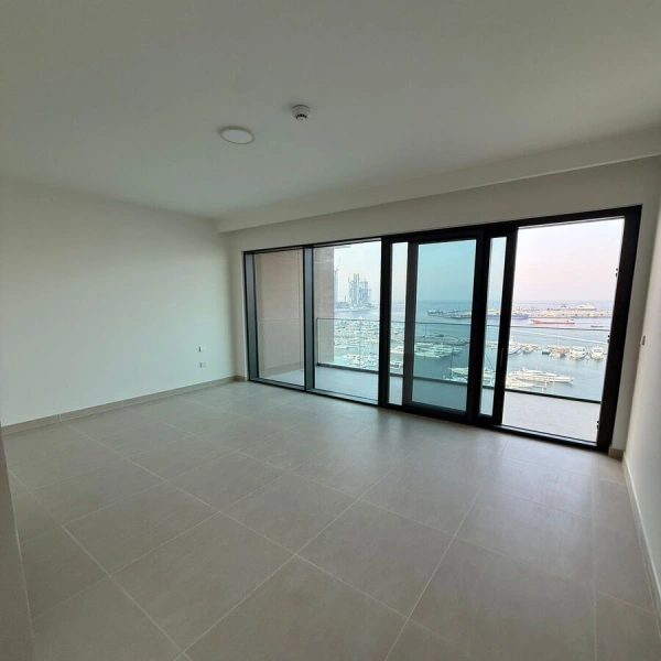 Moderne 3-Zimmer-Wohnung zur Miete mit Ready Property Highlights