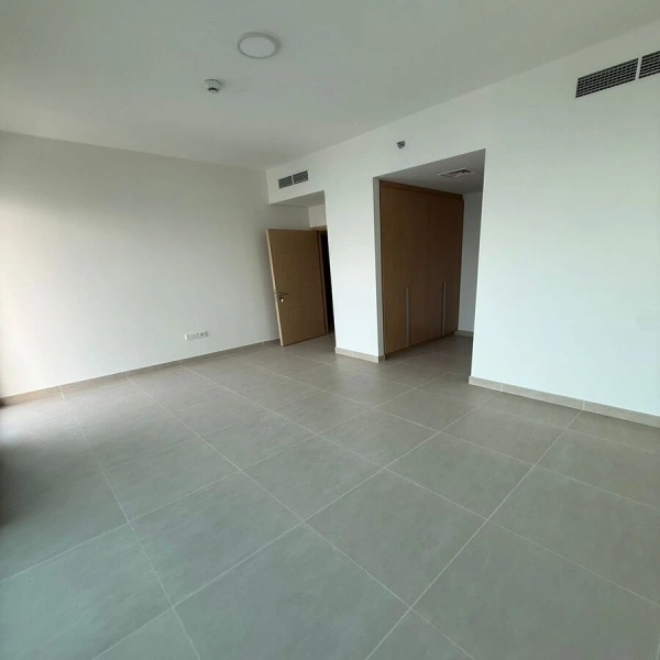 Moderne 3-Zimmer-Wohnung zur Miete mit Ready Property Highlights