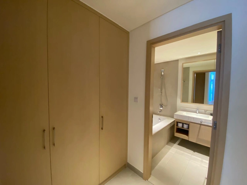 3 Schlafzimmer Wohnung mit atemberaubendem Creek-Blick - Ihr neues Zuhause!