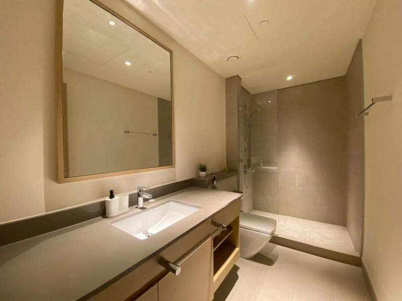 3 Schlafzimmer Wohnung mit atemberaubendem Creek-Blick - Ihr neues Zuhause!