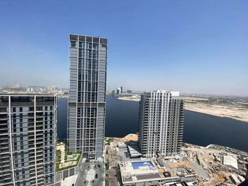 3 Schlafzimmer Wohnung mit atemberaubendem Creek-Blick - Ihr neues Zuhause!