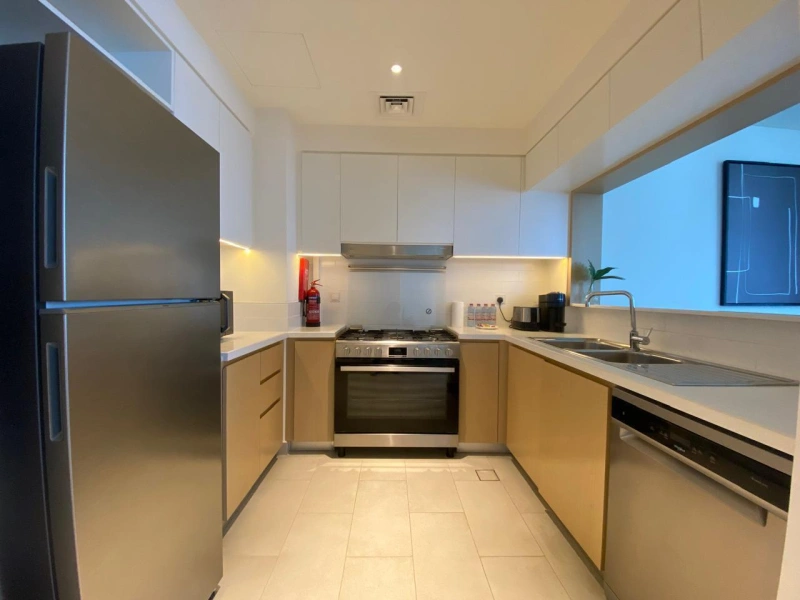 3 Schlafzimmer Wohnung mit atemberaubendem Creek-Blick - Ihr neues Zuhause!