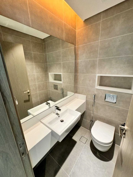 Luxuriöses Apartment mit Lagunen- und Gemeinschaftsblick in District One Residence 12