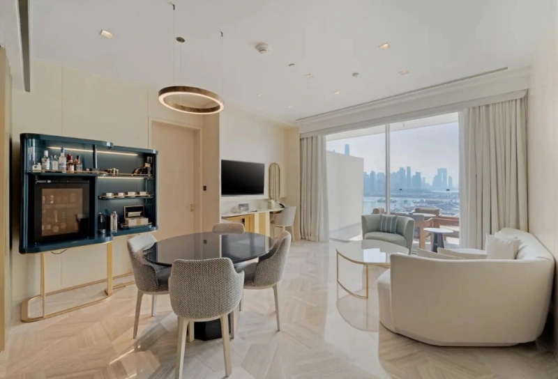 Luxuriöses 1-Schlafzimmer-Apartment mit atemberaubender Aussicht, komplett möbliert