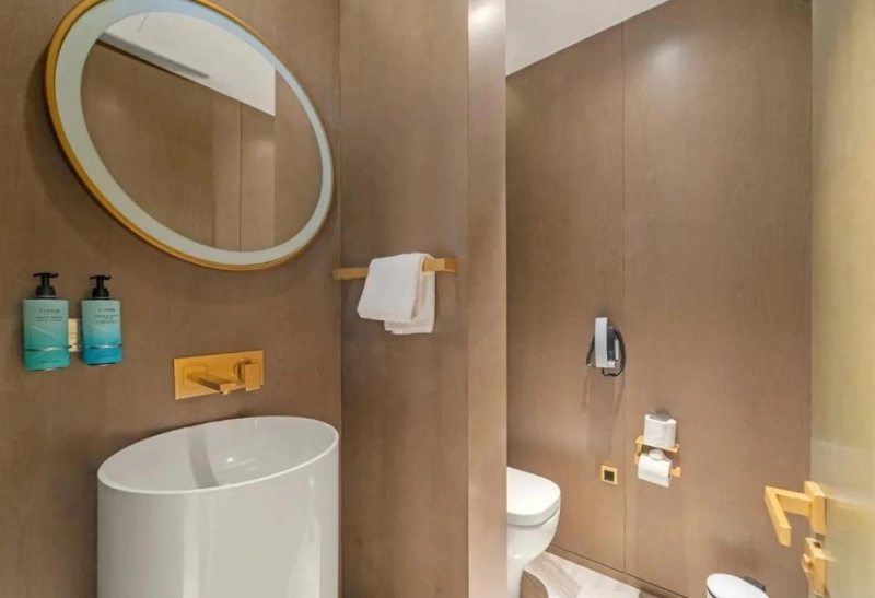 Luxuriöses 1-Schlafzimmer-Apartment mit atemberaubender Aussicht, komplett möbliert