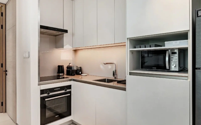 Charmante 1-Zimmer-Wohnung mit Meerblick in Wasserfront-Residenz