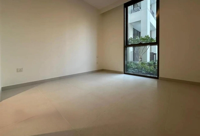 Modernes Apartment mit einem Schlafzimmer, elegantem Design und stilvollen Annehmlichkeiten