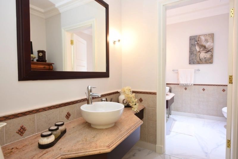 Exklusive 5-Zimmer-Villa mit Meerblick auf Royal Atlantis in Canal Cove Frond H, Palm Jumeirah