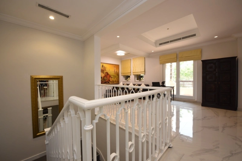 Exklusive 5-Zimmer-Villa mit Meerblick auf Royal Atlantis in Canal Cove Frond H, Palm Jumeirah