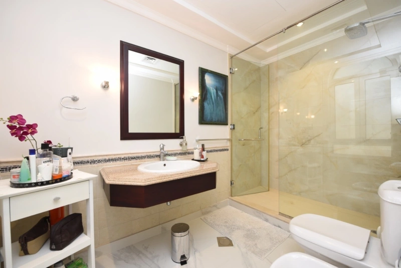 Exklusive 5-Zimmer-Villa mit Meerblick auf Royal Atlantis in Canal Cove Frond H, Palm Jumeirah