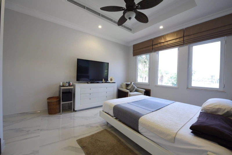 Exklusive 5-Zimmer-Villa mit Meerblick auf Royal Atlantis in Canal Cove Frond H, Palm Jumeirah
