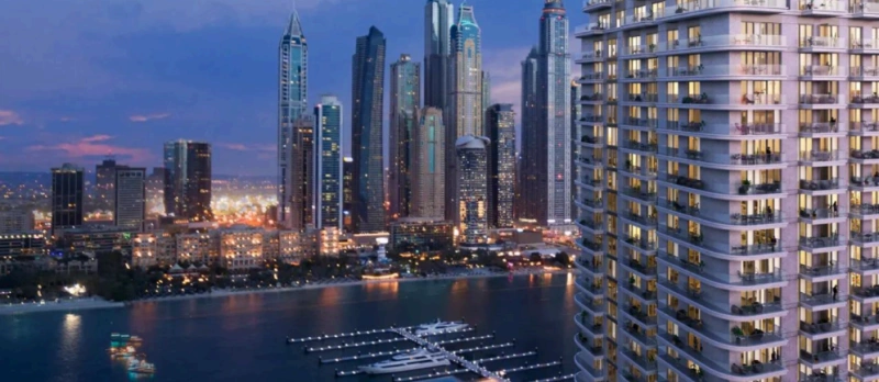 Traumhaftes Strandapartment mit 3 Schlafzimmern, Personalraum und eigenem Bad - direkt am Meer!