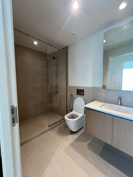 Moderne 1-Zimmer-Wohnung mit teilweisem Blick auf den Kanal und die Lagune