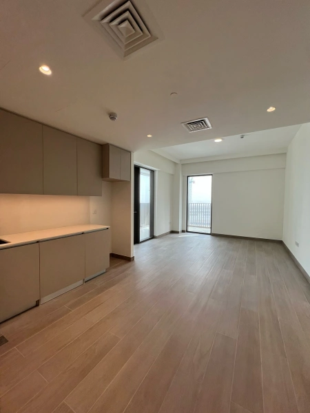 Moderne 1-Zimmer-Wohnung mit teilweisem Blick auf den Kanal und die Lagune