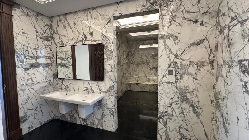 5BR Signature Villa Frond C Palm Jumeirah - Blick auf Atlantis