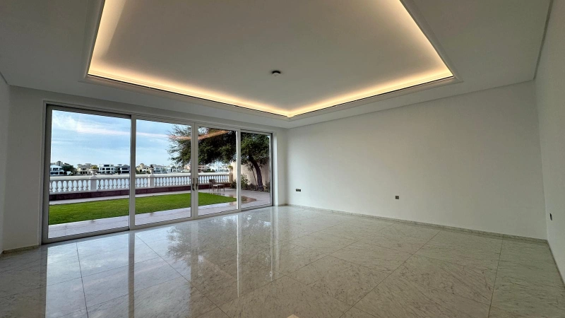 5BR Signature Villa Frond C Palm Jumeirah - Blick auf Atlantis