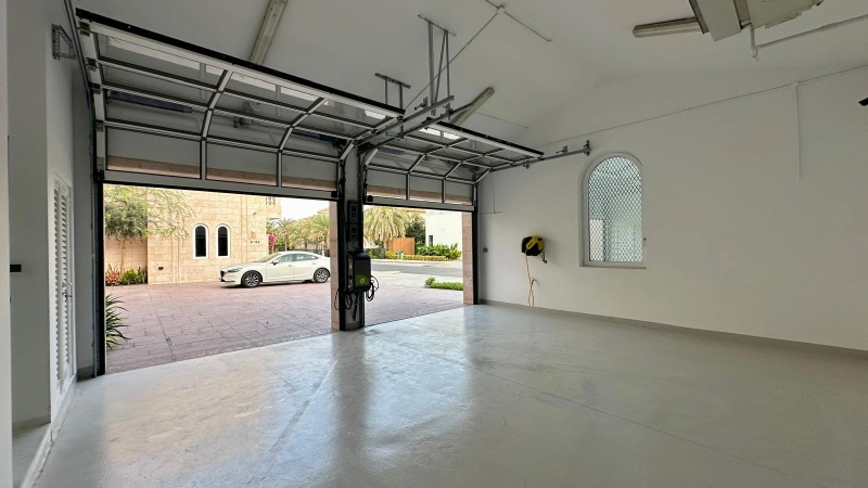 5BR Signature Villa Frond C Palm Jumeirah - Blick auf Atlantis