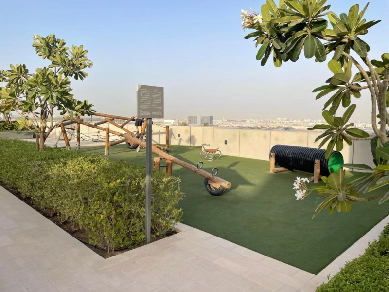 Luxuriöse 3-Zimmer-Wohnung mit Kanalblick im Creek Gate Tower 1