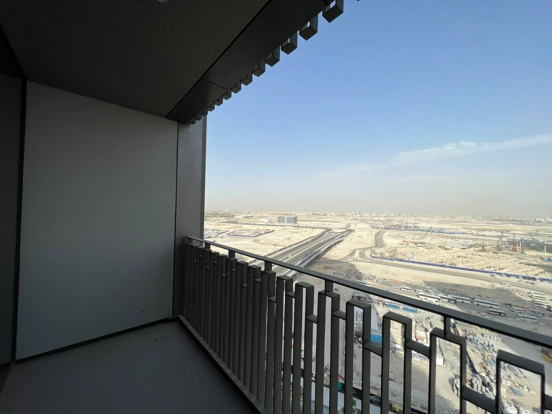 Luxuriöse 3-Zimmer-Wohnung mit Kanalblick im Creek Gate Tower 1