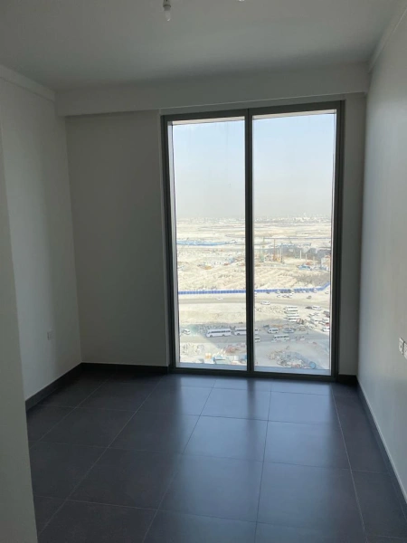 Luxuriöse 3-Zimmer-Wohnung mit Kanalblick im Creek Gate Tower 1