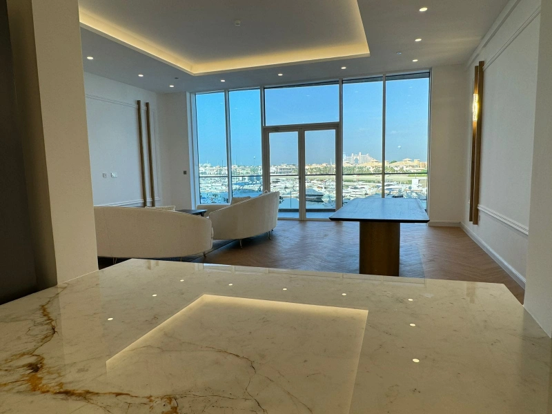 Modernisiertes Luxusapartment in Aquamarine, Tiara Residence, Palm Jumeirah