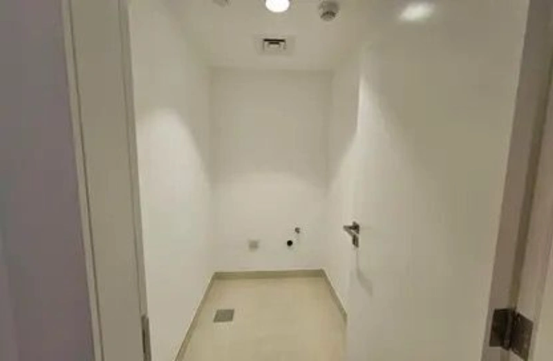 Lussuoso appartamento con 3 camere da letto e vista sul porto turistico e sul mare aperto