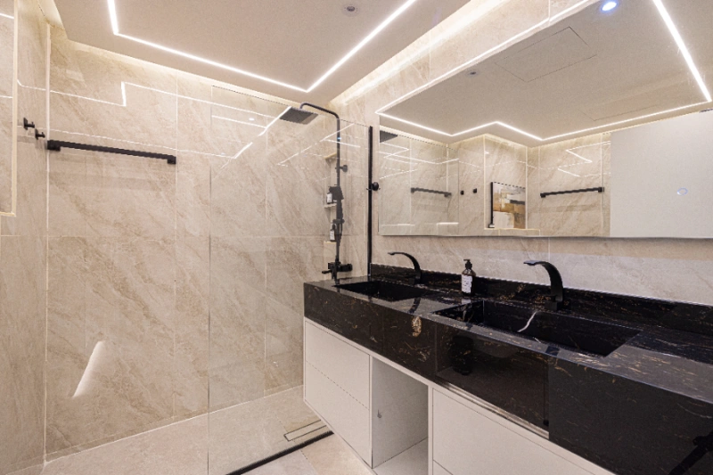 Stilvolle Drei-Zimmer-Wohnung mit Arbeitszimmer - Moderne Design-Highlights