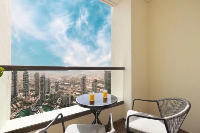 Stilvolle Drei-Zimmer-Wohnung mit Arbeitszimmer - Moderne Design-Highlights