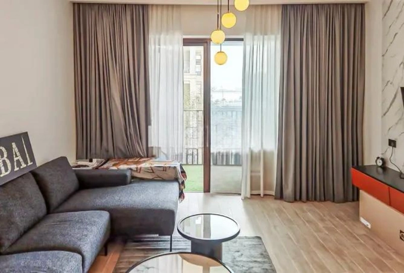 Stilvolle Einzimmerwohnung mit modernem Designkonzept