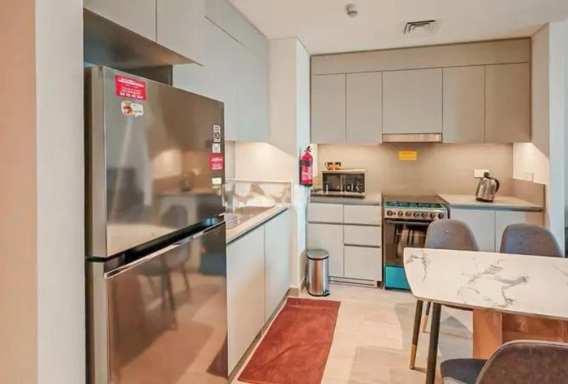 Stilvolle Einzimmerwohnung mit modernem Designkonzept