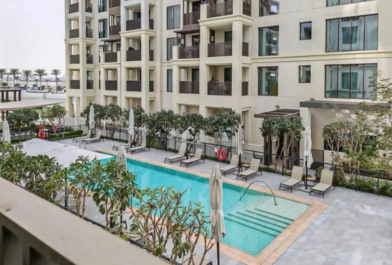 Stilvolle Einzimmerwohnung mit modernem Designkonzept