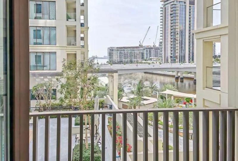 Stilvolle Einzimmerwohnung mit modernem Designkonzept