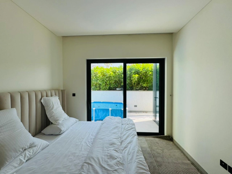 Geräumige 1-Schlafzimmer-Wohnung mit riesigen Layout!