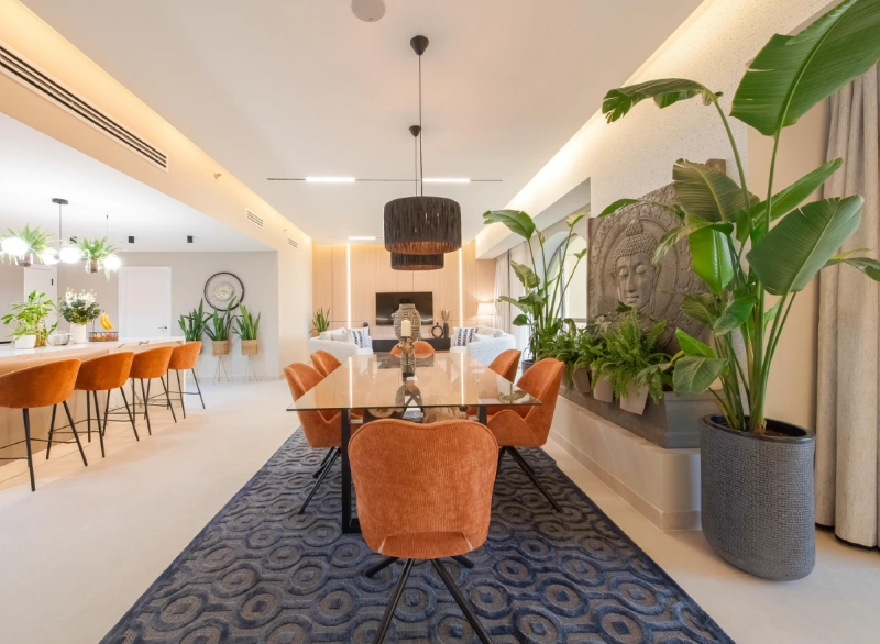 Vollständig möbliertes Luxus-Apartment mit 4 Schlafzimmern und Arbeitszimmer