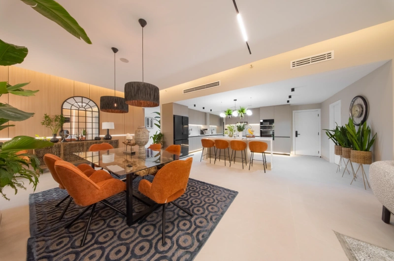 Vollständig möbliertes Luxus-Apartment mit 4 Schlafzimmern und Arbeitszimmer