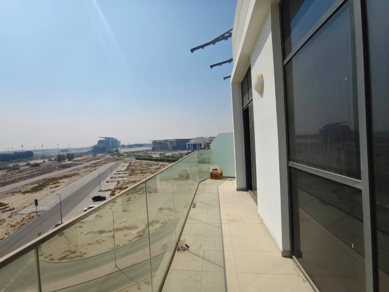 Stilvolle 1B-Zimmer-Wohnung mit atemberaubender Aussicht - sofort bezugsfertig!