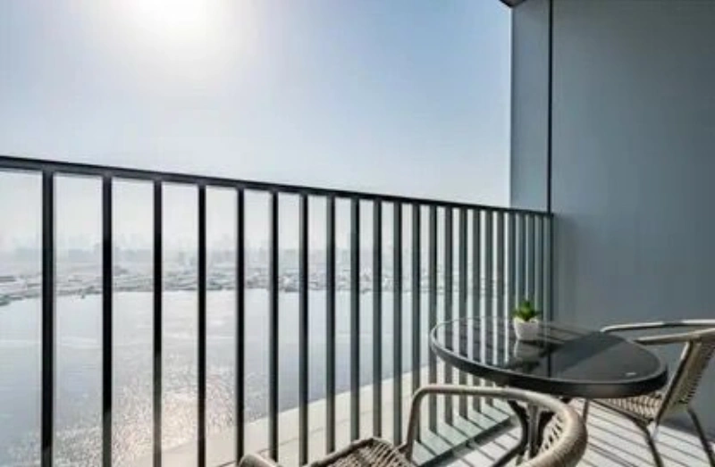 Geräumige 3-Zimmer-Wohnung mit Möbeln und voll ausgestatteter Küche - der perfekte Wohnraum!