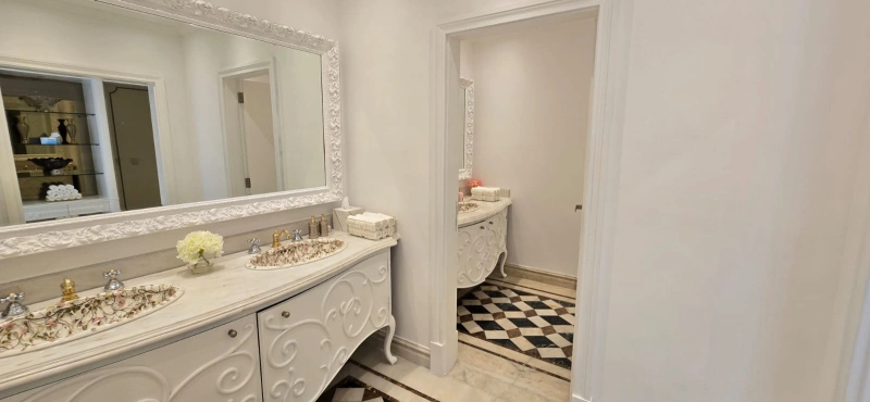 Luxuriöse Palm Jumeirah Signature Villa mit atemberaubender Aussicht und privatem Strandzugang