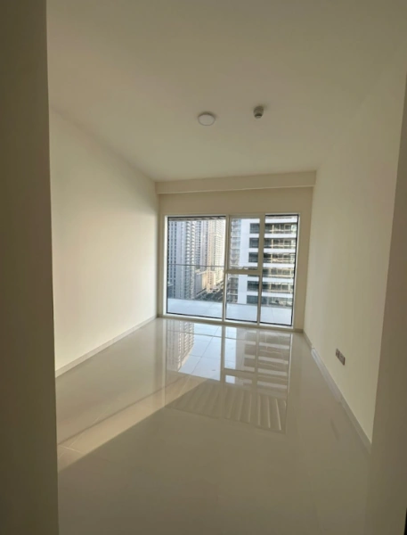 Luxuriöse 2-Zimmer-Wohnung direkt am Strand mit Eleganz und Stil