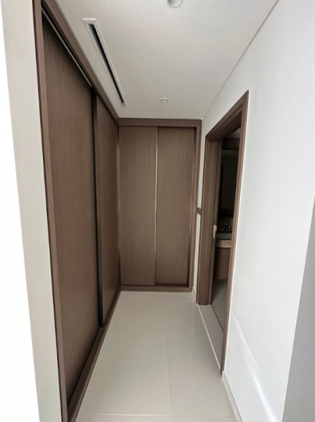 Luxuriöse 2-Zimmer-Wohnung direkt am Strand mit Eleganz und Stil