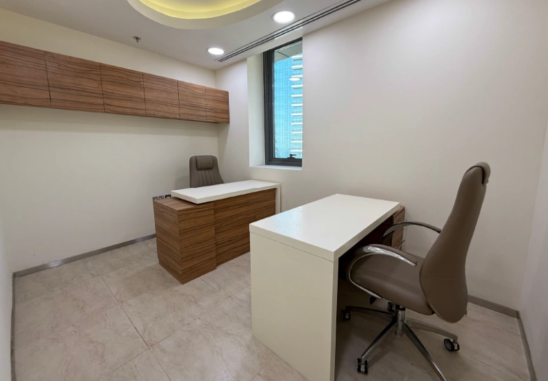 Vermietetes Büro zu verkaufen / High-ROI Investment